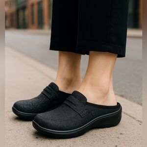 Bzees Mules Clogs Womens Black Glitter Slip On Shoes Size 9 Slides